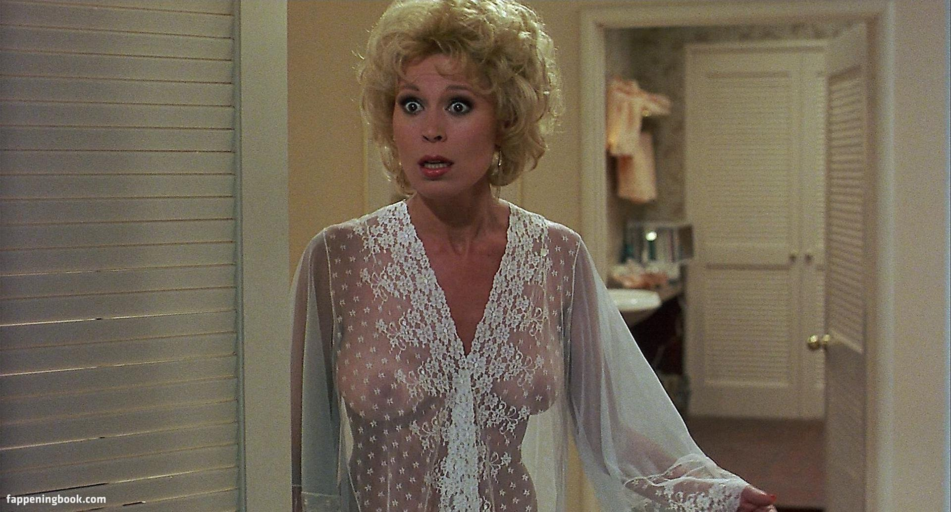 200 Leslie Easterbrook Stock Photos & High-res Pictures