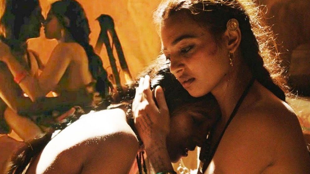 Radhika Apte Nude Scene Video - Madly (2016)