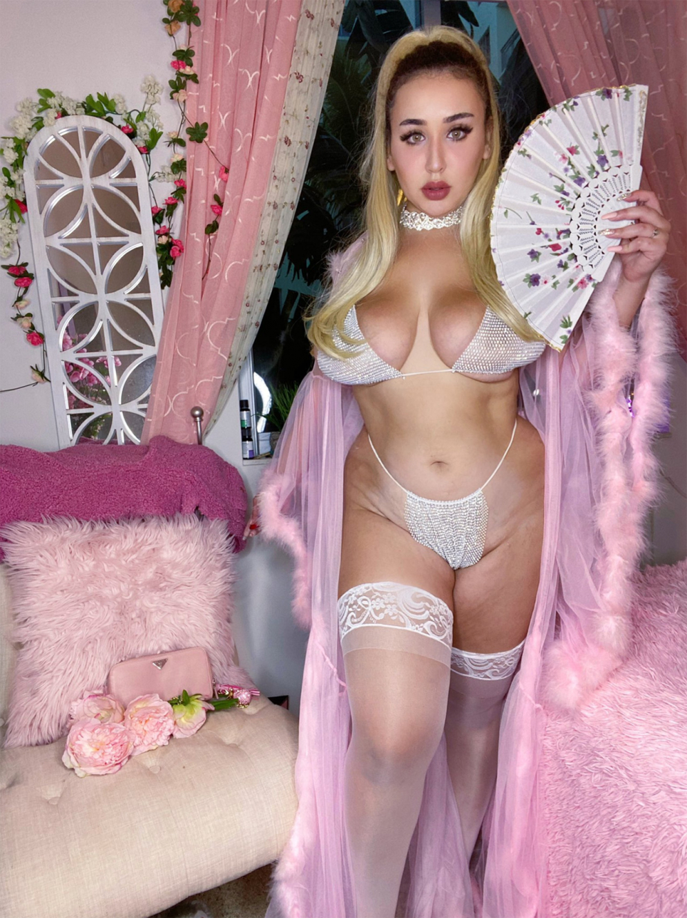 Karmela habi ass naked