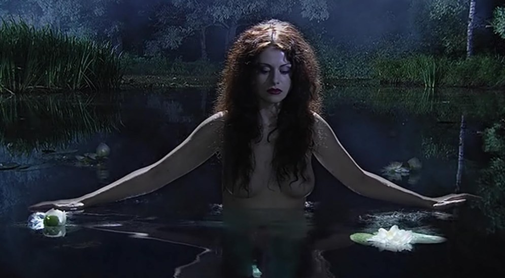 Anna Popova Maxim