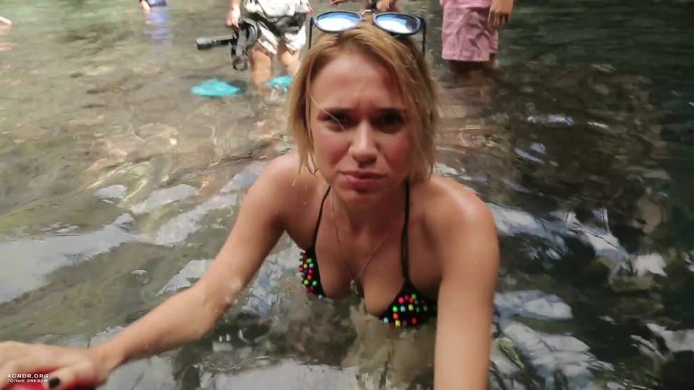 Maria Sinyaeva in a swimsuit